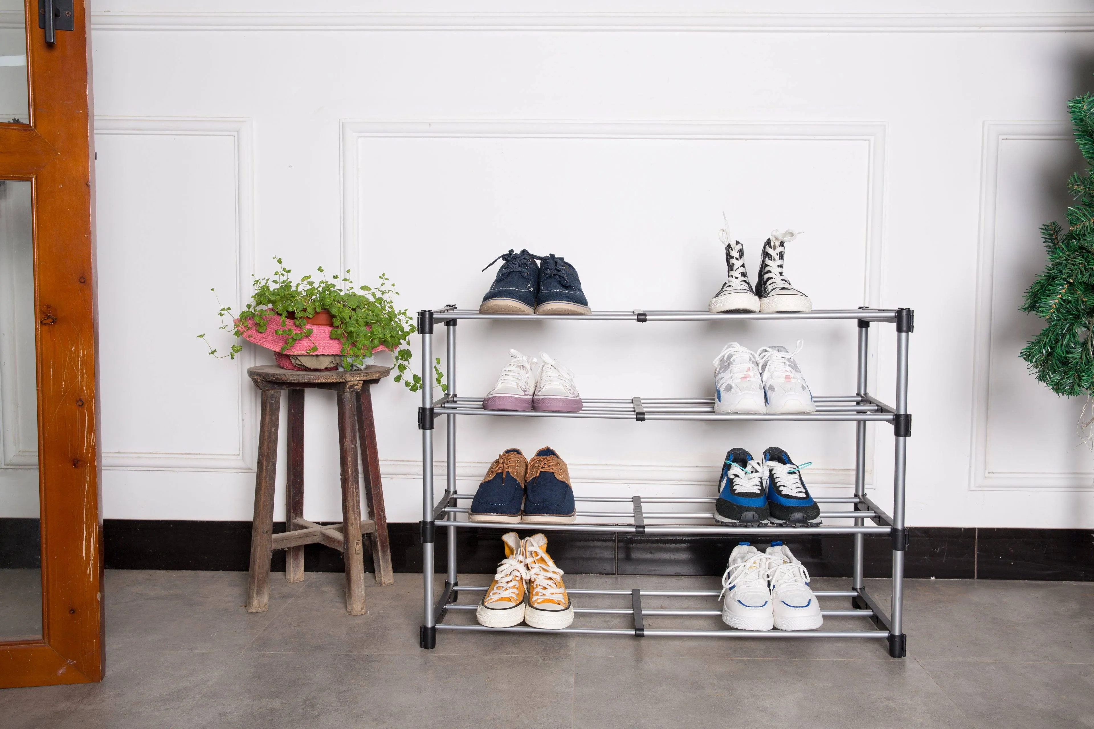 Extendable Shoe Rack (in-store pickup only)