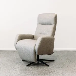 IMG Space 2100 Chair Manual Integrated - Warwick Oden Ash